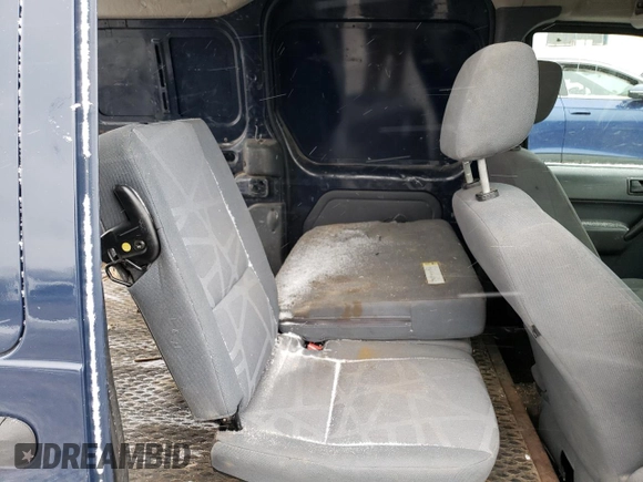 2010 Ford Transit Connect XL z VIN NM0LS7AN9AT024630, wystawiony jako Copart lot #45408485 z przebiegiem 147 927 mil mil oraz Szkoda całkowita • Salvage title. Historia ofert i sprzedaży dostępna na DreamBid. Obrazek 11.