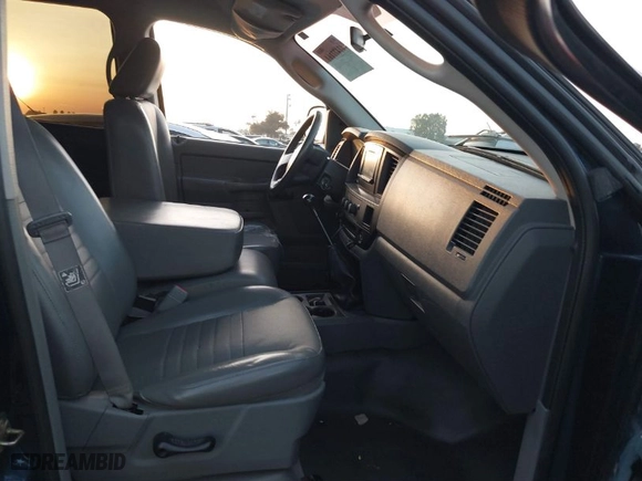 2006 Dodge Ram 1500 ST with VIN 1D7HA18K76J147307, listed as a IAAI auction lot 41477161 with 227,433 mi miles. Bid and sale history available at carsss.com. Image 5.