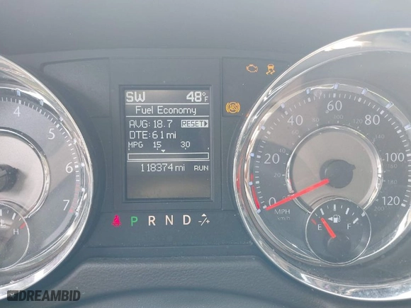 2014 Chrysler Town & Country Touring with VIN 2C4RC1BG8ER303507, listed as a IAAI auction lot 42008446 with 118,374 mi miles. Bid and sale history available at carsss.com. Image 7.