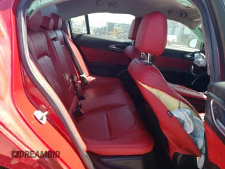 2019 Alfa Romeo Giulia z VIN ZARFAMANXK7620606, wystawiony jako Copart lot #50732025 z przebiegiem Nie podano mil oraz Szkody całkowita. Historia ofert i sprzedaży dostępna na DreamBid. Obrazek 10.