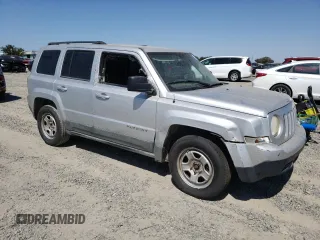 2011 Jeep Patriot Sport with VIN 1J4NT1GB5BD252536, listed as a Copart auction lot 65408345 with 195,394 mi miles and Clean title. Bid and sale history available at DreamBid. Image 4.