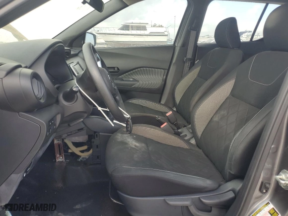 2020 Nissan Kicks S with VIN 3N1CP5BV1LL523696, listed as a Copart auction lot 43350125 with 0 mi miles and Non Repairable. Bid and sale history available at carsss.com. Image 7.