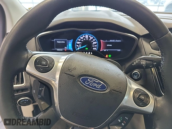 2016 Ford Focus Electric z VIN 1FADP3R47GL320483, wystawiony jako IAAI lot #42392319 z przebiegiem 74 612 mil mil oraz . Historia ofert i sprzedaży dostępna na DreamBid. Obrazek 10.