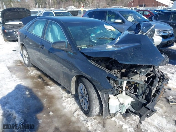 2017 Toyota Camry XLE with VIN 4T1BF1FK9HU669258, listed as a IAAI auction lot 41590794 with 1 mi miles. Bid and sale history available at carsss.com. Image 1.