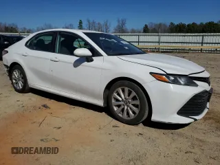 2020 Toyota Camry LE with VIN 4T1C11AK8LU942967, listed as a Copart auction lot 48698875 with 208,197 mi miles and Salvage Title. Bid and sale history available at carsss.com. Image 4.