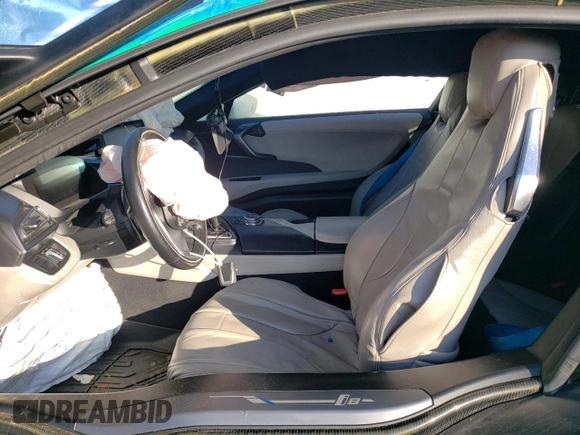 2015 BMW i8 with VIN WBY2Z2C50FV392974, listed as a Copart auction lot 72072684 with 116,474 mi miles and Salvage Title. Bid and sale history available at carsss.com. Image 7.