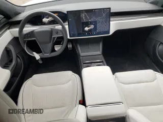 2022 Tesla Model S Plaid with VIN 5YJSA1E69NF461067, listed as a Copart auction lot 50060685 with 46,785 mi miles and Salvage Title. Bid and sale history available at DreamBid. Image 8.