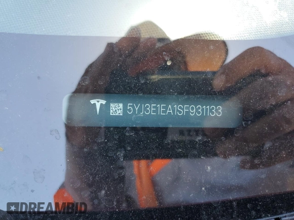 2025 Tesla Model 3 Long Range z VIN 5YJ3E1EA1SF931133, wystawiony jako Copart lot #57804915 z przebiegiem 1 226 mil mil oraz Szkoda całkowita • Salvage title. Historia ofert i sprzedaży dostępna na DreamBid. Obrazek 12.