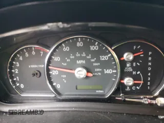 2011 Mitsubishi Endeavor LS z VIN 4A4JM2AS0BE017819, wystawiony jako Copart lot #67517154 z przebiegiem Nie podano mil oraz Szkoda całkowita • Salvage title. Historia ofert i sprzedaży dostępna na DreamBid. Obrazek 9.