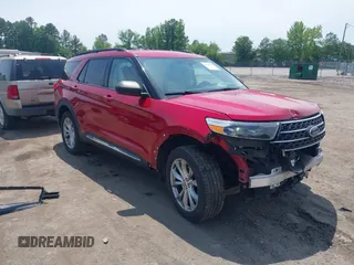 2020 Ford Explorer XLT z VIN 1FMSK8DH8LGC87225, wystawiony jako IAAI lot #42295557 z przebiegiem 110 237 mil mil oraz . Historia ofert i sprzedaży dostępna na DreamBid. Obrazek 1.