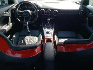 2022 Audi TTS z VIN TRUA1AFV8N1002984, wystawiony jako Copart lot #69760994 z przebiegiem 23 758 mil mil oraz Szkody całkowita. Historia ofert i sprzedaży dostępna na DreamBid. Obrazek 8.