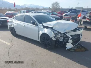 2022 Nissan Altima SR z VIN 1N4BL4CV0NN321129, wystawiony jako IAAI lot #41979785 z przebiegiem 46 432 mil mil oraz . Historia ofert i sprzedaży dostępna na DreamBid. Obrazek 1.