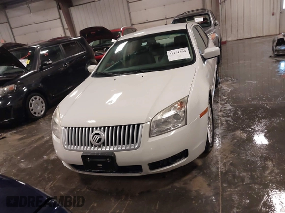 2008 Mercury Milan Premier with VIN 3MEHM08Z38R604372, listed as a IAAI auction lot 41131598 with 104,302 mi miles and . Bid and sale history available at DreamBid. Image 12.