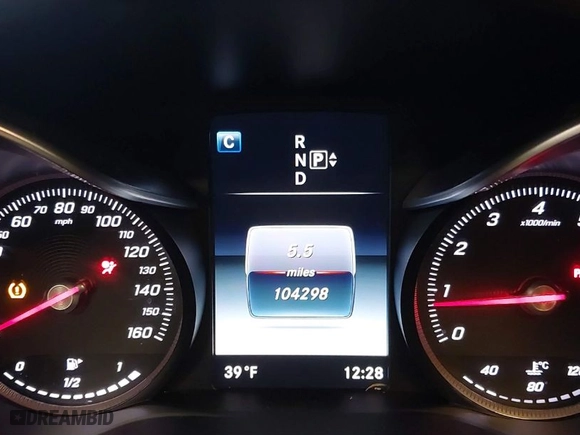 2015 Mercedes-Benz C-Class C 300 Luxury with VIN 55SWF4KBXFU066756, listed as a IAAI auction lot 41297395 with 104,298 mi miles. Bid and sale history available at carsss.com. Image 7.