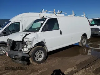 2017 GMC Savana Cargo Van with VIN 1GTW7AFFXH1102600, listed as a Copart auction lot 75233954 with 180,467 mi miles and Salvage Title. Bid and sale history available at carsss.com. Image 1.