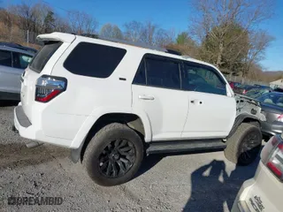 2019 Toyota 4Runner SR5 with VIN JTEBU5JR4K5726940, listed as a IAAI auction lot 41801853 with 81,097 mi miles. Bid and sale history available at carsss.com. Image 14.