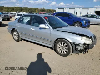 2004 Hyundai Sonata GLS with VIN KMHWF35H24A941387, listed as a Copart auction lot 77350514 with 280,521 mi miles and Salvage Title. Bid and sale history available at carsss.com. Image 4.