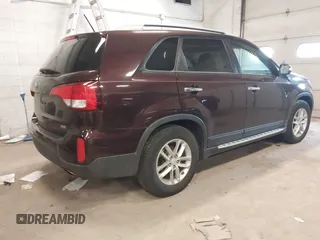 2014 Kia Sorento LX with VIN 5XYKT4A7XEG462778, listed as a IAAI auction lot 41981022 with 126,520 mi miles and . Bid and sale history available at carsss.com. Image 4.