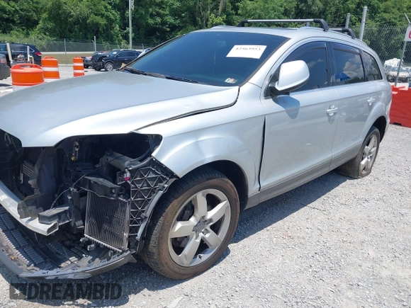 2013 Audi Q7 Premium Plus with VIN WA1LGBFE4DD012622, listed as a IAAI auction lot 42563953 with 186,190 mi miles and . Bid and sale history available at DreamBid. Image 2.