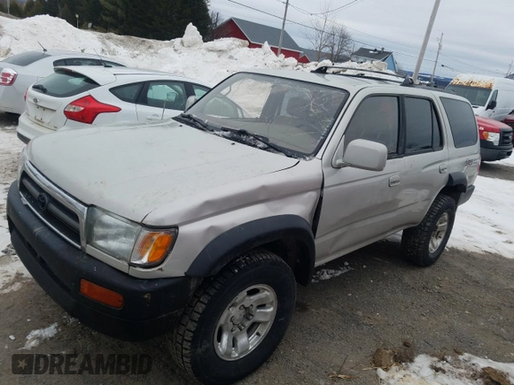 1998 Toyota 4Runner SR5 z VIN JT3HN86R0W0155699, wystawiony jako Copart lot #49859205 z przebiegiem 210 964 mil mil oraz Szkoda całkowita • Salvage title. Historia ofert i sprzedaży dostępna na DreamBid. Obrazek 1.