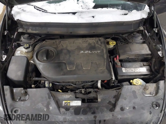 2014 Jeep Cherokee Latitude with VIN 1C4PJMCS0EW213826, listed as a IAAI auction lot 41322537 with 272,659 mi miles and . Bid and sale history available at DreamBid. Image 10.