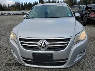 2011 Volkswagen Tiguan SE with VIN WVGBV7AX1BW559924, listed as a Copart auction lot 53914175 with 215,511 mi miles and Clean Title. Bid and sale history available at DreamBid. Image 5.
