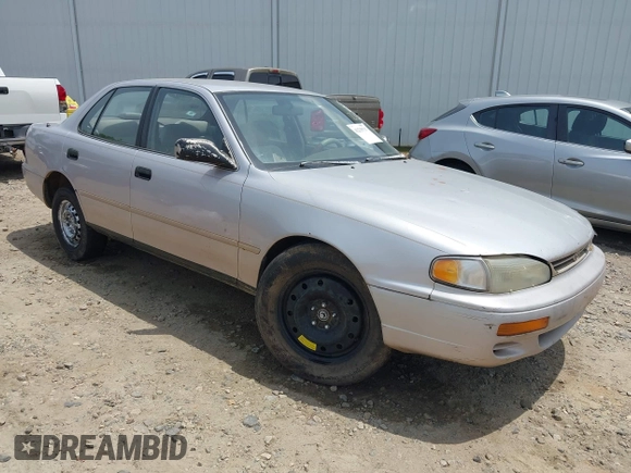 1996 Toyota Camry DX z VIN 4T1BG12K6TU752299, wystawiony jako IAAI lot #42239717 z przebiegiem 365 814 mil mil oraz . Historia ofert i sprzedaży dostępna na DreamBid. Obrazek 1.