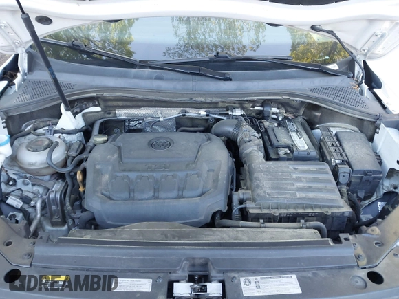 2020 Volkswagen Tiguan S z VIN 3VV1B7AX5LM010741, wystawiony jako IAAI lot #42030616 z przebiegiem 104 533 mil mil oraz . Historia ofert i sprzedaży dostępna na DreamBid. Obrazek 10.