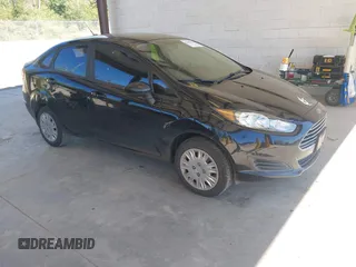 2019 Ford Fiesta S z VIN 3FADP4AJ7KM121383, wystawiony jako IAAI lot #42643825 z przebiegiem 68 361 mil mil oraz . Historia ofert i sprzedaży dostępna na DreamBid. Obrazek 1.