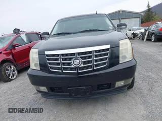 2009 Cadillac Escalade z VIN 1GYFK23229R252638, wystawiony jako IAAI lot #41962606 z przebiegiem 224 915 mil mil oraz . Historia ofert i sprzedaży dostępna na DreamBid. Obrazek 12.