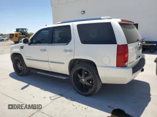 2007 Cadillac Escalade z VIN 1GYFK63857R119610, wystawiony jako Copart lot #60302845 z przebiegiem 281 485 mil mil oraz Czysty tytuł • Clean title. Historia ofert i sprzedaży dostępna na DreamBid. Obrazek 2.