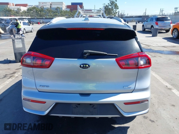 2018 Kia Niro LX with VIN KNDCB3LC9J5157481, listed as a IAAI auction lot 41682191 with 92,578 mi miles. Bid and sale history available at carsss.com. Image 16.