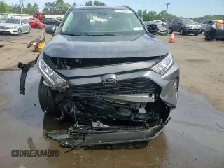 2020 Toyota RAV4 XLE with VIN 2T3P1RFV2LC121388, listed as a Copart auction lot 61336565 with Not provided miles and Salvage title. Bid and sale history available at DreamBid. Image 13.
