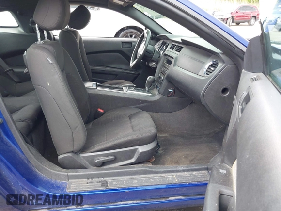 2013 Ford Mustang V6 with VIN 1ZVBP8AM7D5228491, listed as a IAAI auction lot 42209129 with 146,461 mi miles and . Bid and sale history available at DreamBid. Image 5.