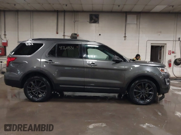 2017 Ford Explorer XLT z VIN 1FM5K8D81HGD27004, wystawiony jako IAAI lot #41760831 z przebiegiem 107 187 mil mil oraz . Historia ofert i sprzedaży dostępna na DreamBid. Obrazek 13.