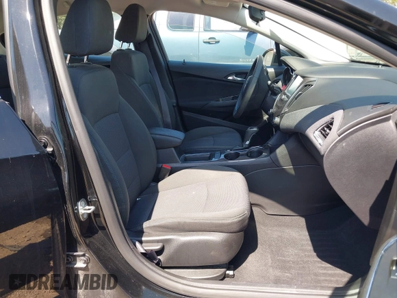 2017 Chevrolet Cruze LT with VIN 1G1BE5SM2H7268552, listed as a IAAI auction lot 42085585 with 49,800 mi miles and . Bid and sale history available at DreamBid. Image 5.
