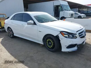 2014 Mercedes-Benz E 350 Sport с VIN WDDHF5KB7EA877606, выставлен на аукционе IAAI как лот 41600100 с пробегом 99 682 миль миль и . История ставок и продаж доступна на DreamBid. Изображение 1.