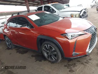2019 Lexus UX 200 z VIN JTHY3JBH9K2005464, wystawiony jako IAAI lot #42196158 z przebiegiem 50 910 mil mil oraz . Historia ofert i sprzedaży dostępna na DreamBid. Obrazek 1.