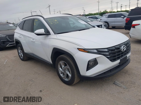 2024 Hyundai Tucson SEL with VIN 5NMJBCDE0RH308868, listed as a IAAI auction lot 42016711 with 39,536 mi miles. Bid and sale history available at carsss.com. Image 1.