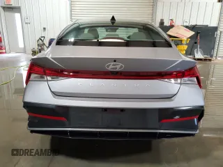 2025 Hyundai Elantra SEL Convenience z VIN KMHLS4DG9SU933618, wystawiony jako Copart lot #61218005 z przebiegiem 12 174 mil mil oraz Nie do naprawy • Non repairable. Historia ofert i sprzedaży dostępna na DreamBid. Obrazek 6.