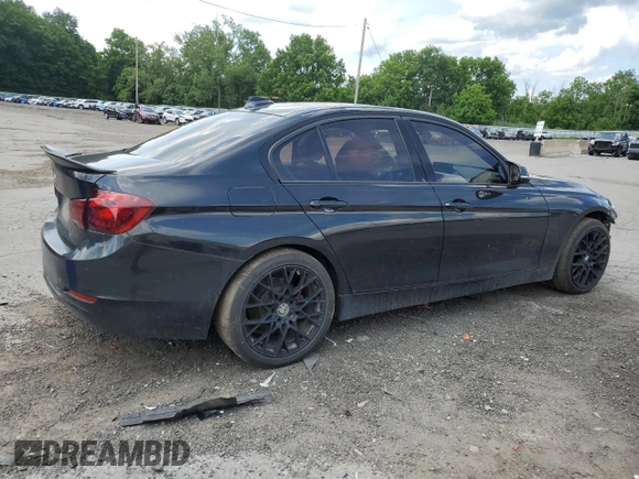 2013 BMW 3 Series 328i xDrive z VIN WBA3B5C51DF593458, wystawiony jako Copart lot #64755635 z przebiegiem 88 820 mil mil oraz Szkoda całkowita • Salvage title. Historia ofert i sprzedaży dostępna na DreamBid. Obrazek 3.