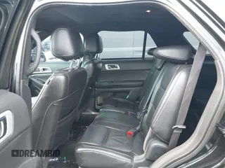 2011 Ford Explorer XLT z VIN 1FMHK7D87BGA07216, wystawiony jako IAAI lot #42754194 z przebiegiem 218 220 mil mil oraz . Historia ofert i sprzedaży dostępna na DreamBid. Obrazek 8.