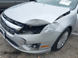 2010 Ford Fusion Hybrid with VIN 3FADP0L33AR185509, listed as a IAAI auction lot 41798825 with 155,934 mi miles. Bid and sale history available at carsss.com. Image 6.