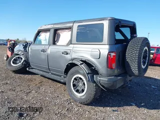 2022 Ford Bronco with VIN 1FMEE5DP0NLB85017, listed as a IAAI auction lot 41932975 with 22,514 mi miles. Bid and sale history available at carsss.com. Image 3.
