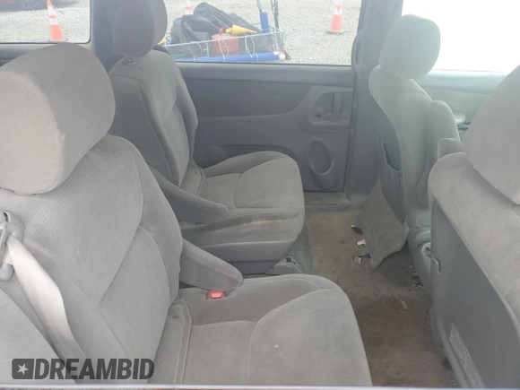 2005 Toyota Sienna CE z VIN 5TDZA23C25S339076, wystawiony jako Copart lot #60704595 z przebiegiem 198 287 mil mil oraz Czysty tytuł • Clean title. Historia ofert i sprzedaży dostępna na DreamBid. Obrazek 11.
