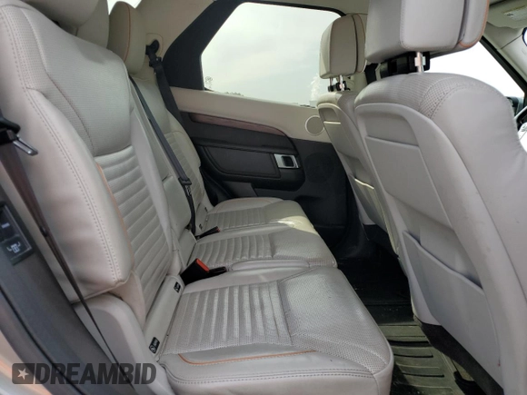 2018 Land Rover Discovery HSE Luxury with VIN SALRT2RV2JA053571, listed as a Copart auction lot 51611845 with 69,863 mi miles and Clean Title. Bid and sale history available at carsss.com. Image 11.