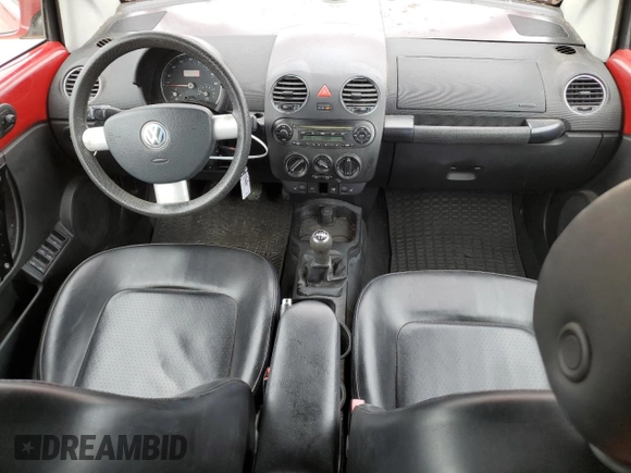 2006 Volkswagen Beetle z VIN 3VWRF31Y56M303323, wystawiony jako Copart lot #57955075 z przebiegiem 87 996 mil mil oraz Szkoda całkowita • Salvage title. Historia ofert i sprzedaży dostępna na DreamBid. Obrazek 8.