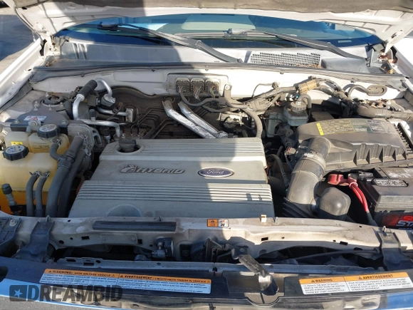 2008 Ford Escape Hybrid with VIN 1FMCU49H78KA37964, listed as a IAAI auction lot 41590572 with 139,830 mi miles and . Bid and sale history available at DreamBid. Image 10.