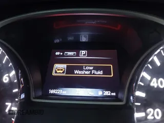 2020 Nissan Pathfinder SL z VIN 5N1DR2CM1LC613034, wystawiony jako IAAI lot #42153656 z przebiegiem 169 223 mil mil oraz . Historia ofert i sprzedaży dostępna na DreamBid. Obrazek 15.
