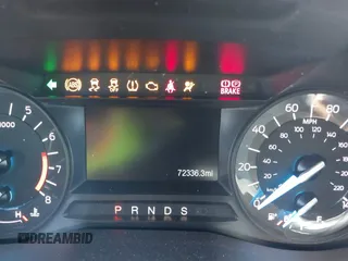 2018 Ford Explorer z VIN 1FM5K7B81JGA69411, wystawiony jako IAAI lot #42229420 z przebiegiem 72 336 mil mil oraz . Historia ofert i sprzedaży dostępna na DreamBid. Obrazek 15.